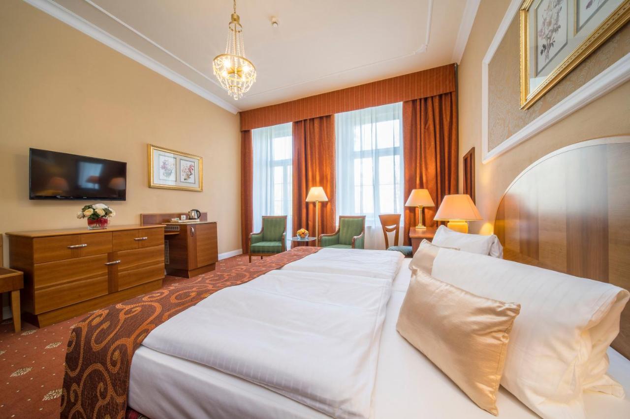 Spa Resort Pawlik-Aquaforum Františkovy Lázně エクステリア 写真