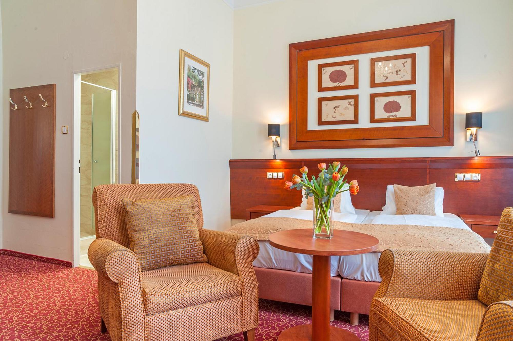 Spa Resort Pawlik-Aquaforum Františkovy Lázně エクステリア 写真