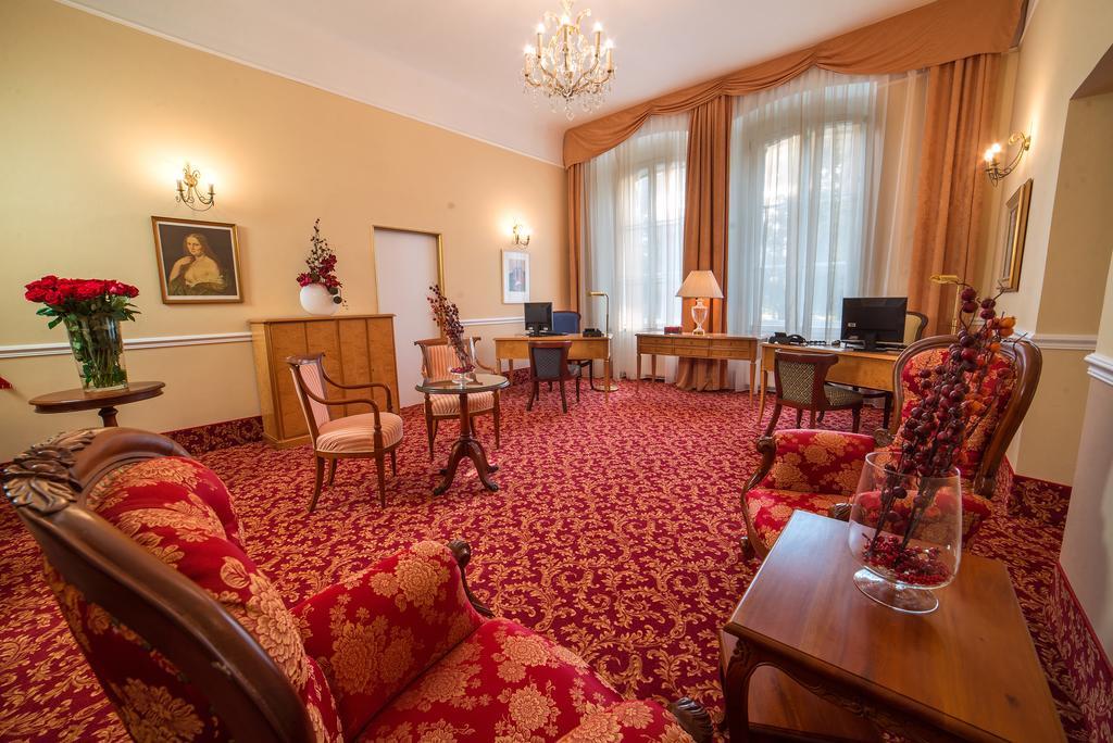 Spa Resort Pawlik-Aquaforum Františkovy Lázně エクステリア 写真