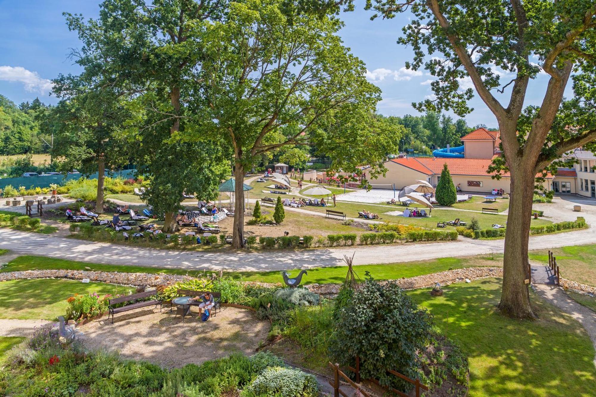 Spa Resort Pawlik-Aquaforum Františkovy Lázně エクステリア 写真
