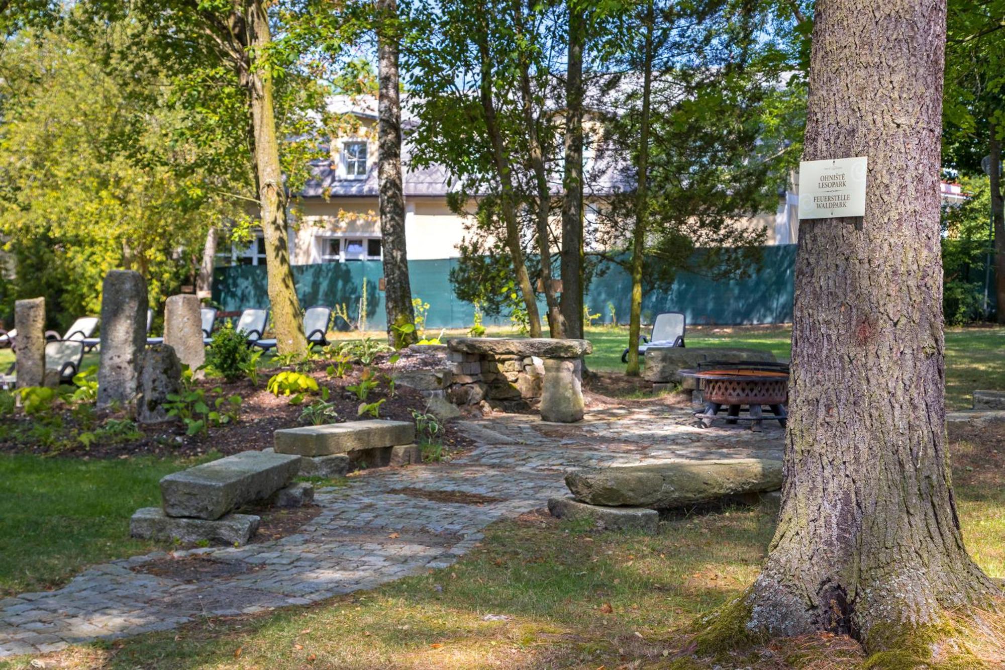 Spa Resort Pawlik-Aquaforum Františkovy Lázně エクステリア 写真