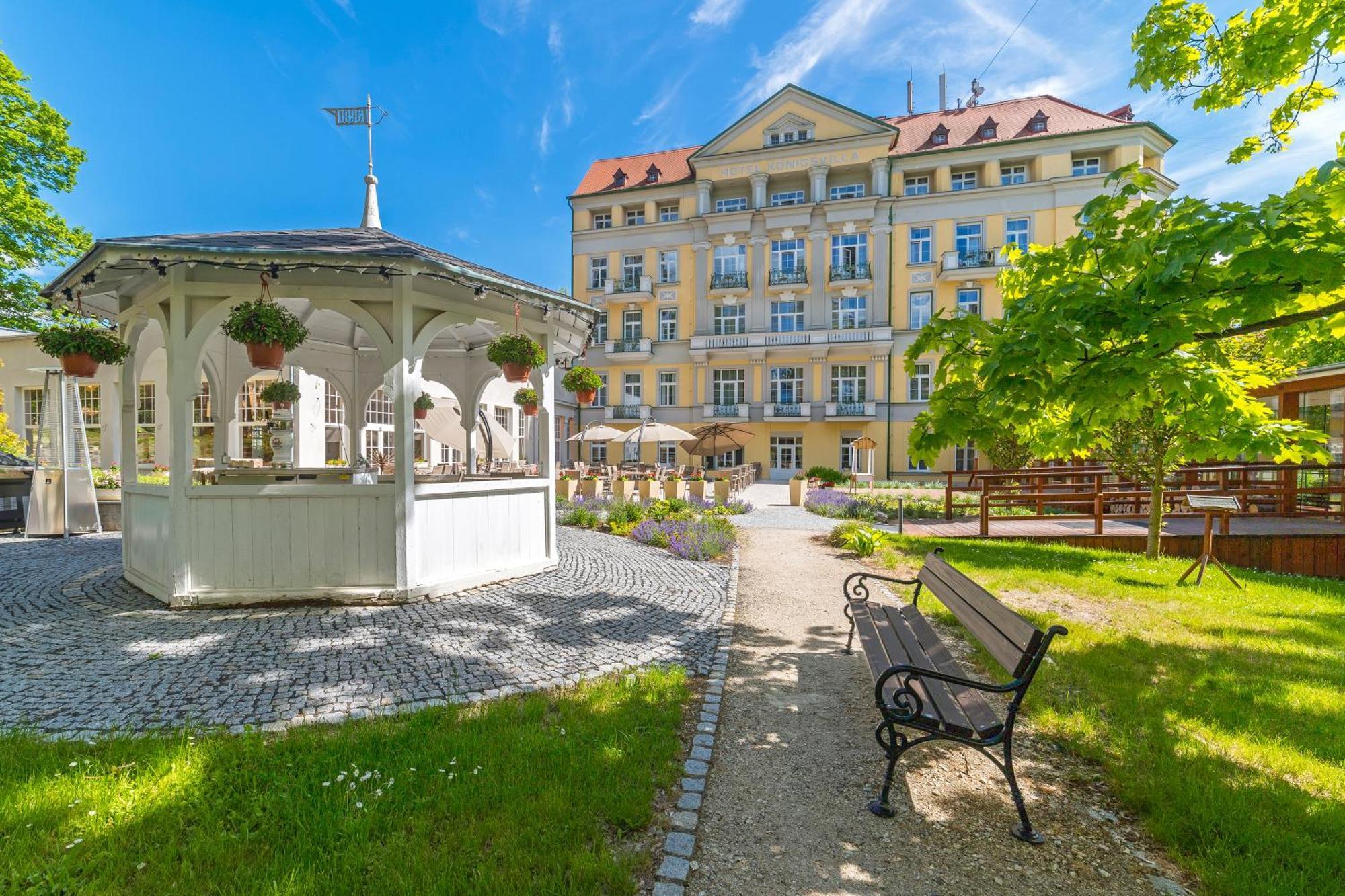 Spa Resort Pawlik-Aquaforum Františkovy Lázně エクステリア 写真