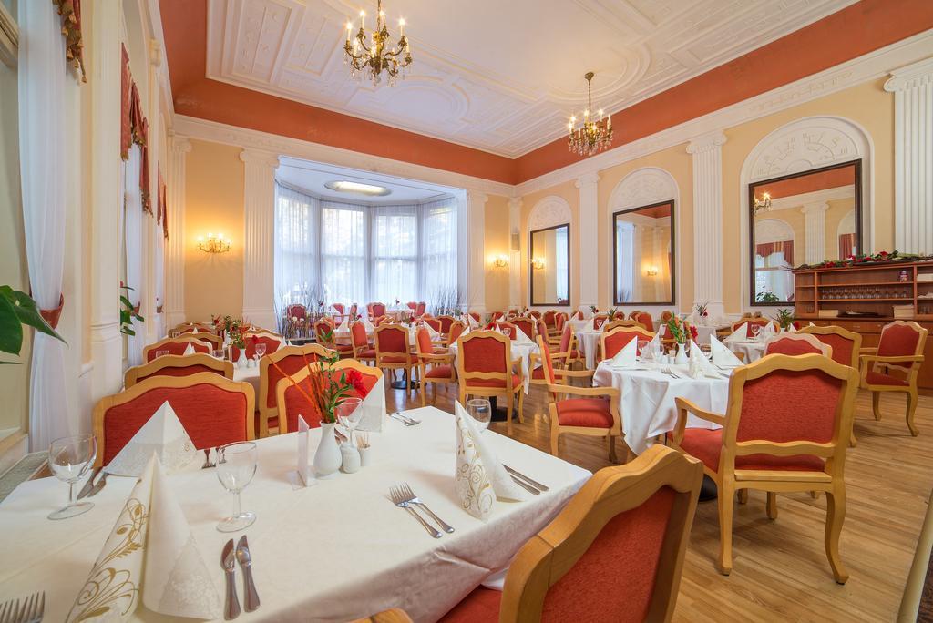 Spa Resort Pawlik-Aquaforum Františkovy Lázně エクステリア 写真