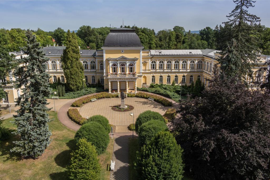 Spa Resort Pawlik-Aquaforum Františkovy Lázně エクステリア 写真