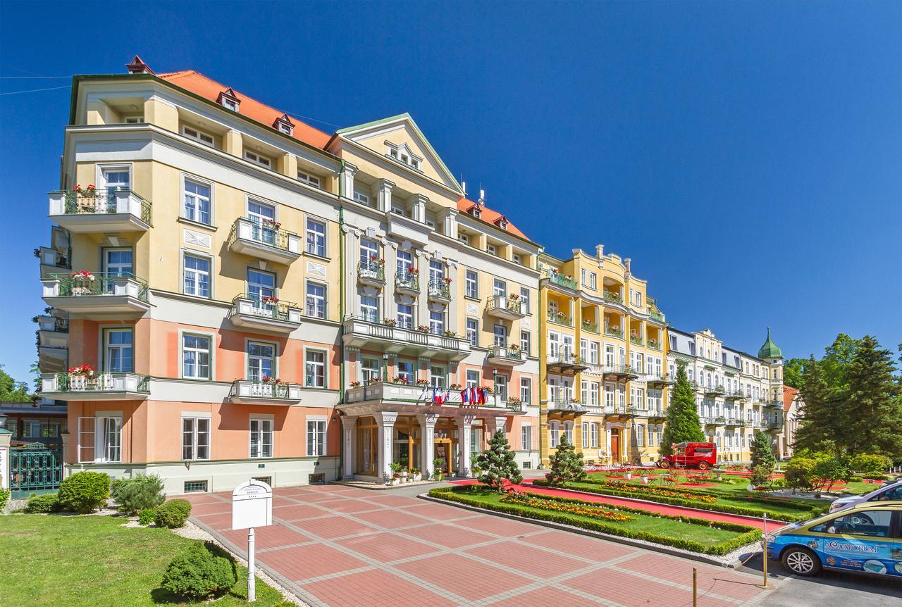 Spa Resort Pawlik-Aquaforum Františkovy Lázně エクステリア 写真